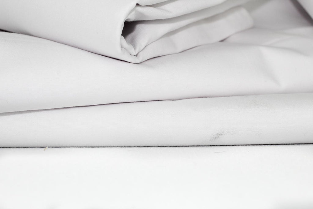 Juego de Sábanas Hoteleras 200 hilos Deluxe Blancas – ALMODA