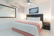 png_1500x1500_68032623